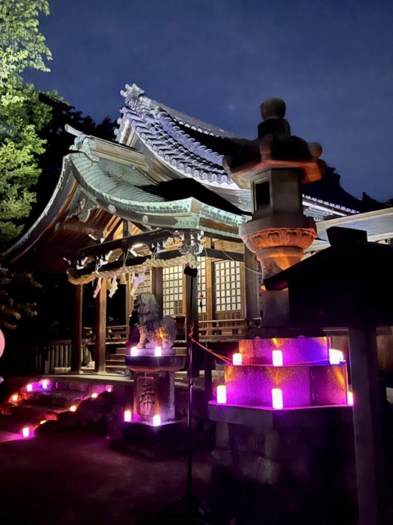 LEDキャンドル 日本スカイランタン協会 in石刀神社 灯籠飾り付けて鮮やか！
